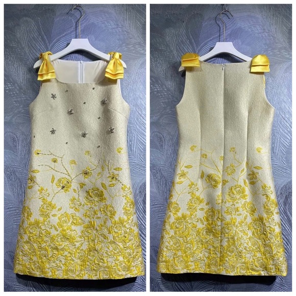 The Eylysa Gorgeous Yellow Bow Dress - Picture 12 of 13